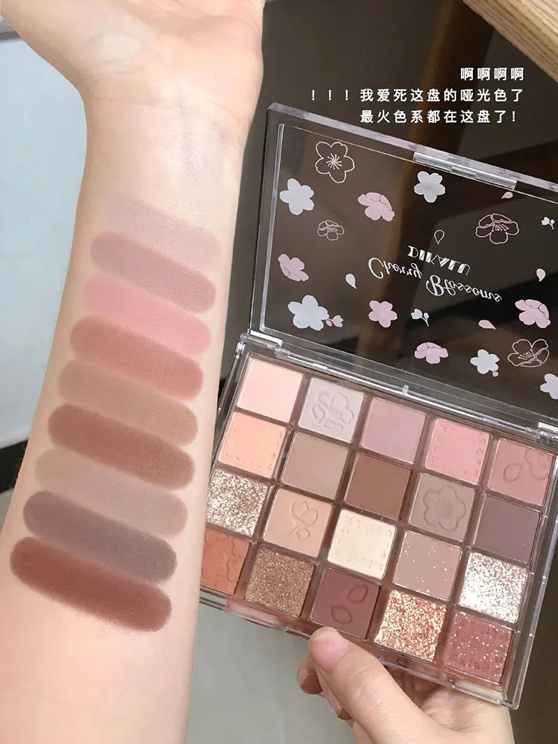 20 Colors Eyeshadow Palette Matte Makeup