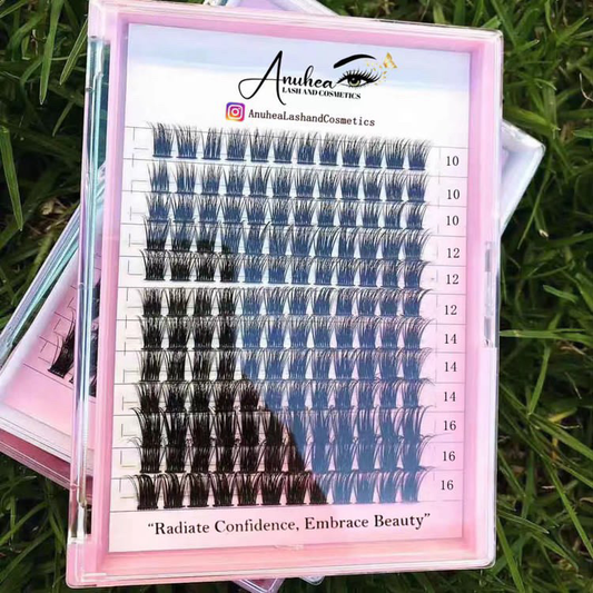 Cluster lashes in large case - 144 count